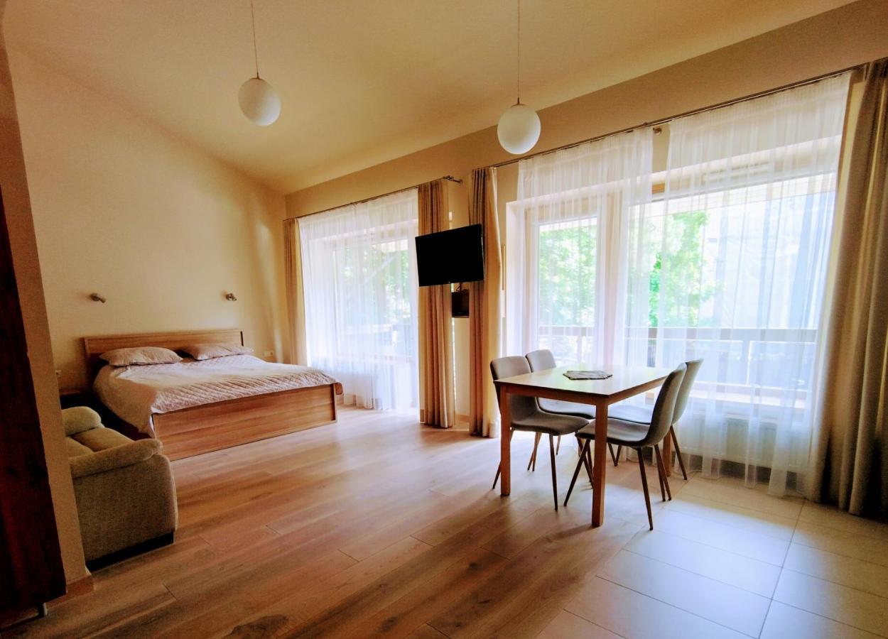 Anbo Vila Palanga Exteriör bild